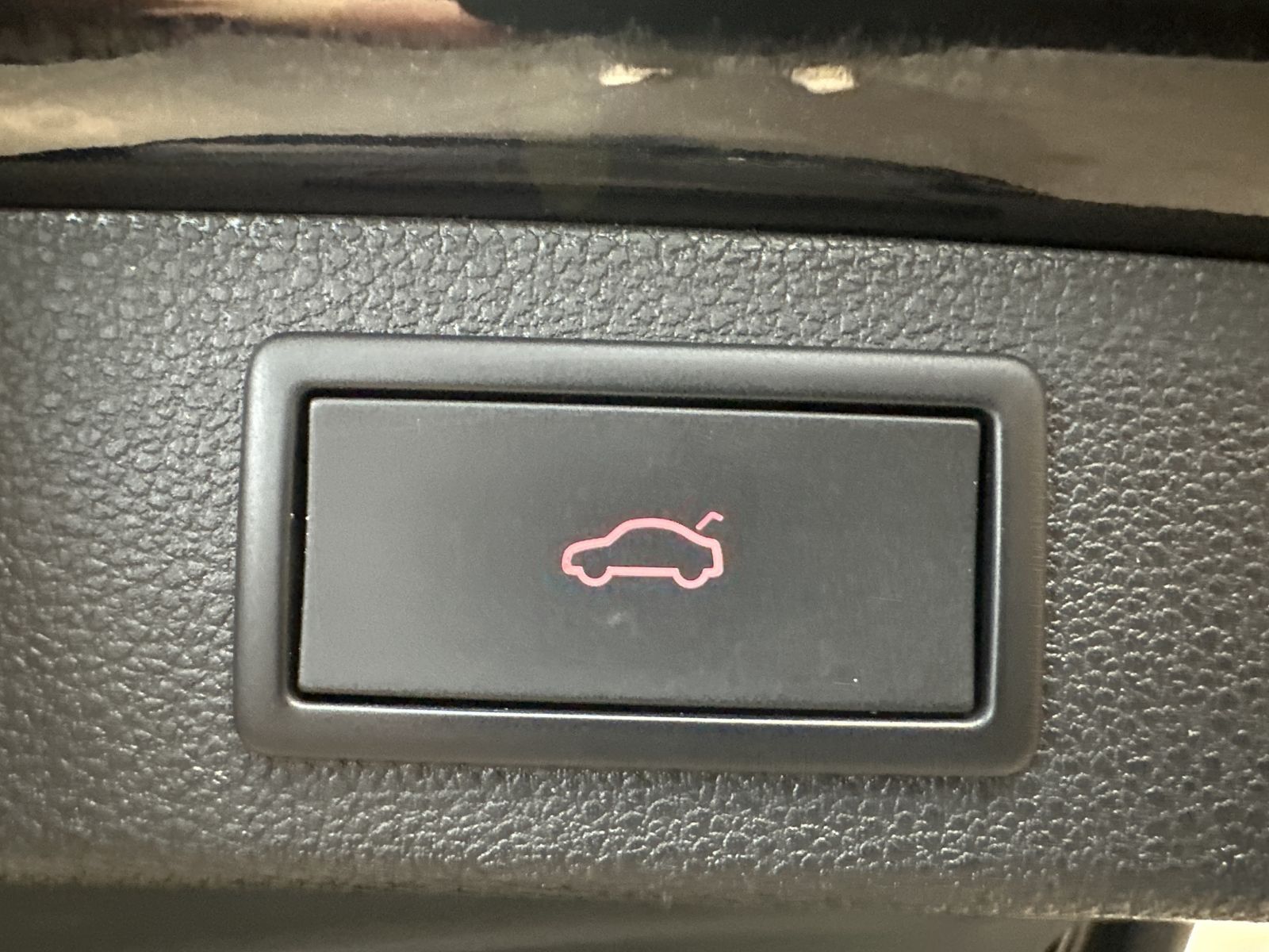 Fahrzeugabbildung SKODA Kodiaq 2.0 TDI DSG Sportline NAV+LED+KAMERA+19ZO