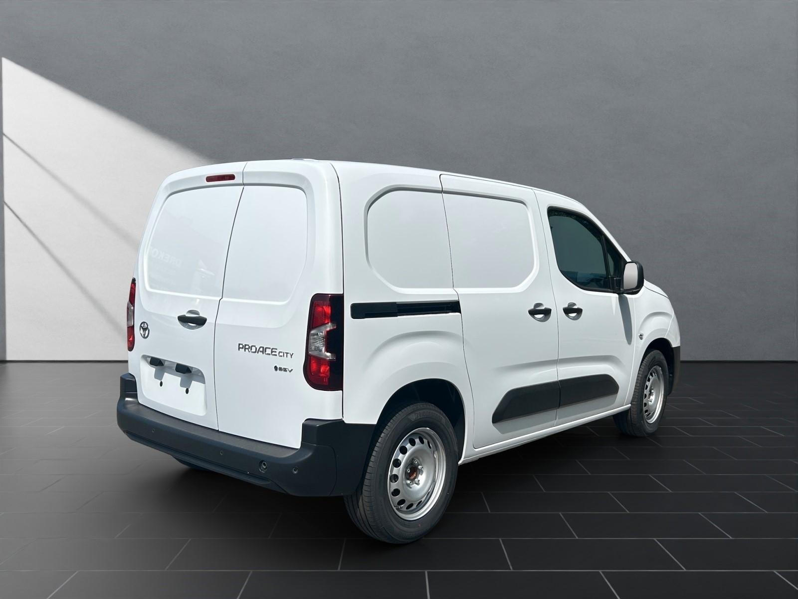 Toyota Proace City L1 Electric Meister Navi