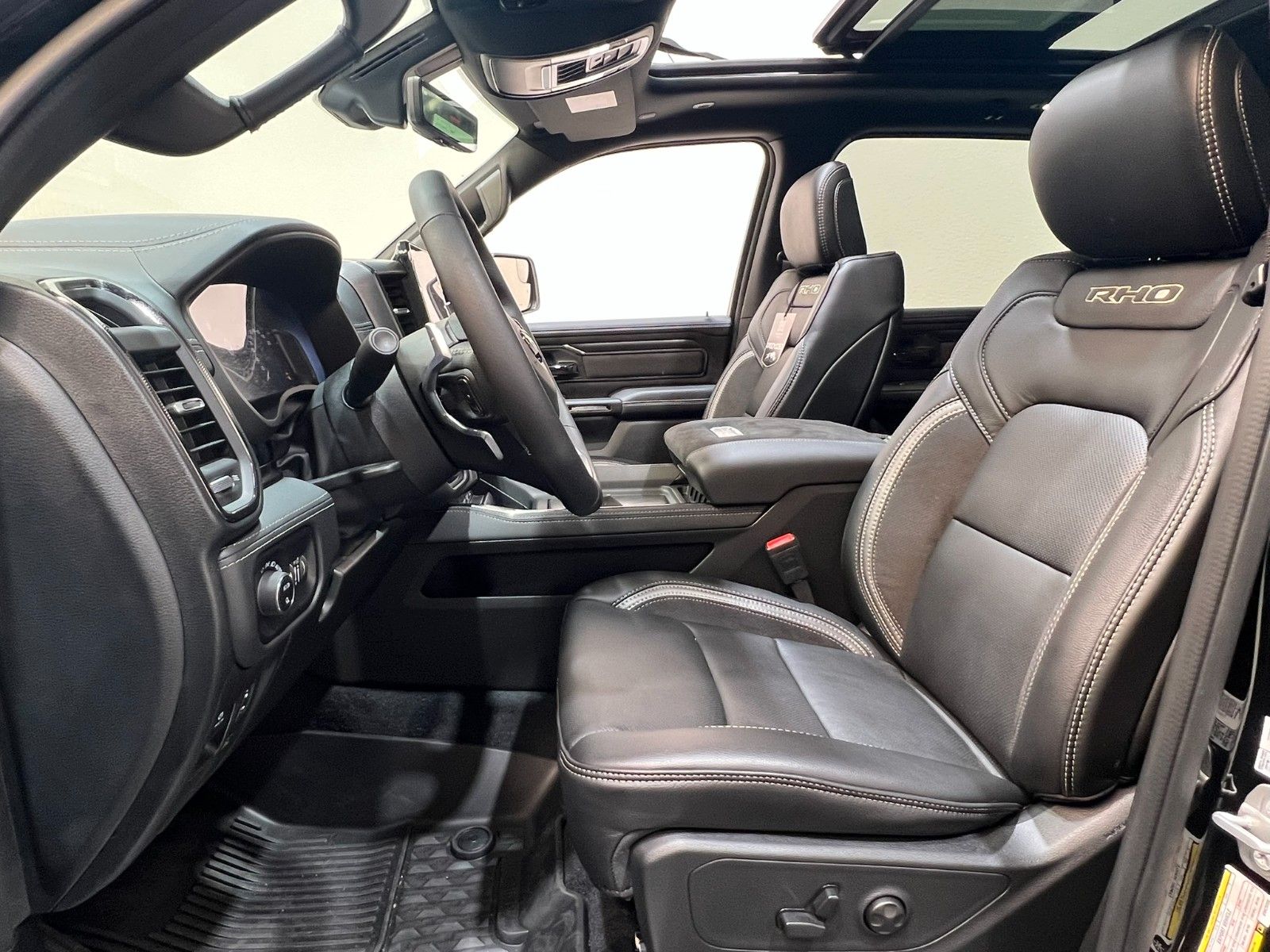 Fahrzeugabbildung Dodge RAM 1500 RHO H/O BLUE Edition