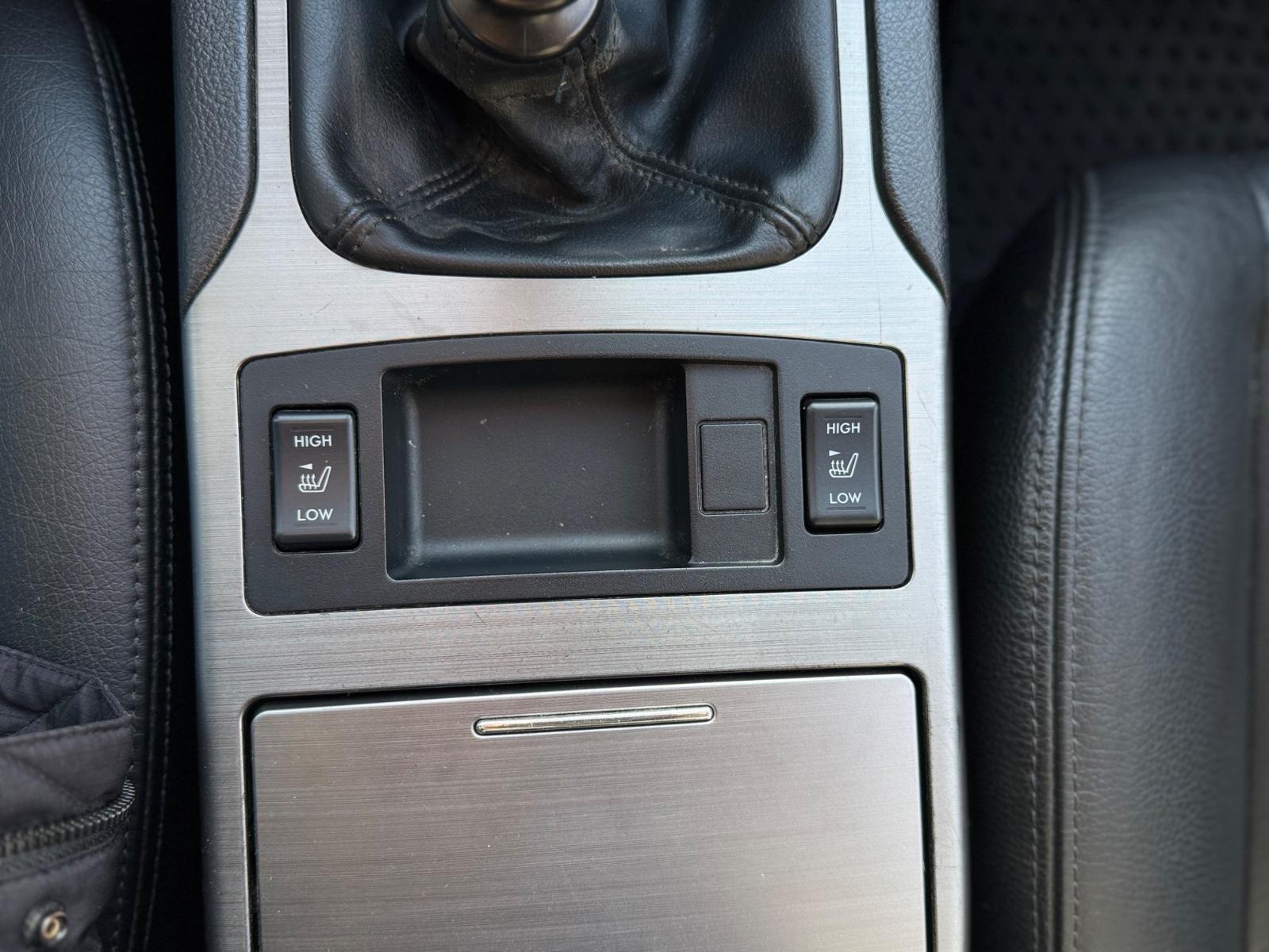 Subaru Outback 2010 — photo 20