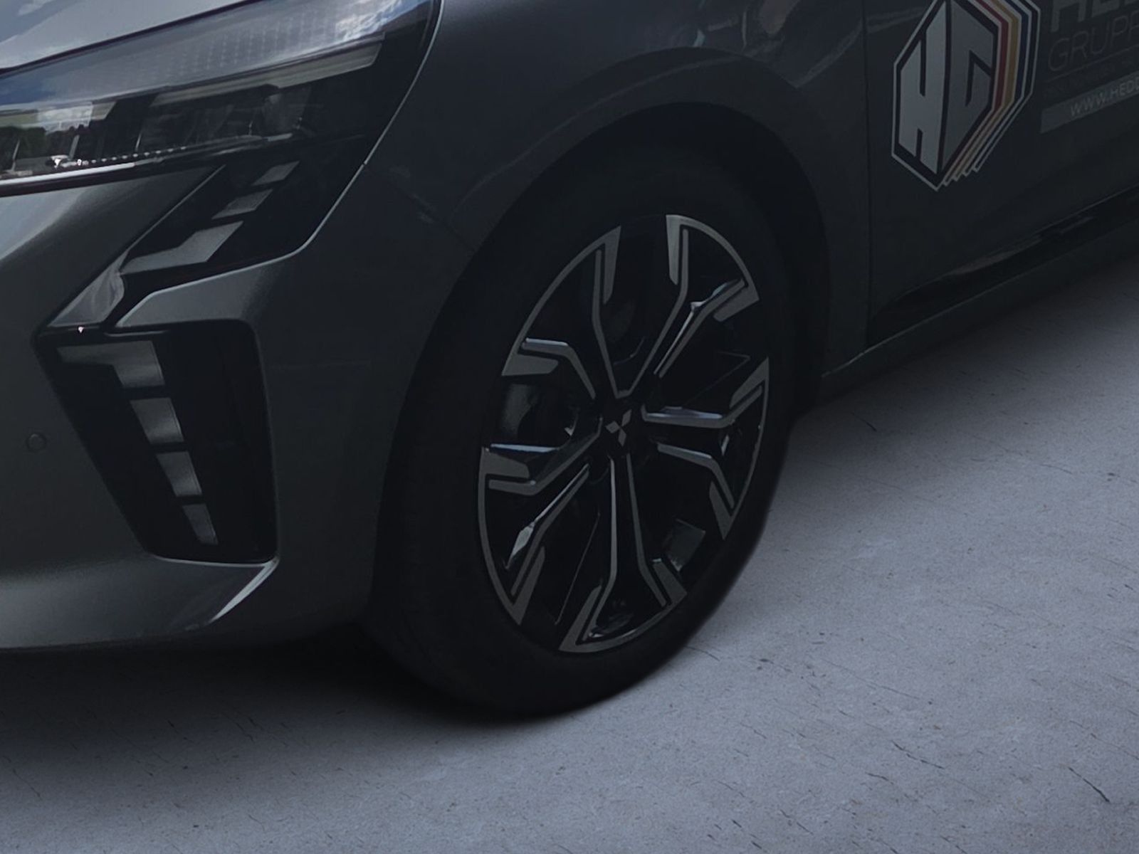 Fahrzeugabbildung Mitsubishi Colt Select Hybrid *KLIMA*NAVI*SITZHZG*