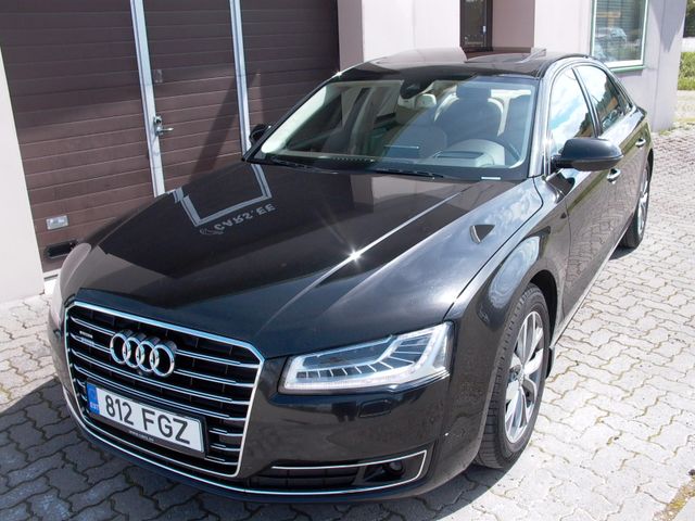 AUDI A8 Lang quattro 3.0 TDI