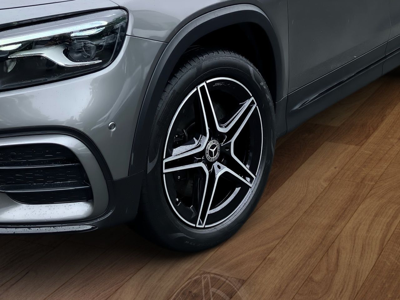 Fahrzeugabbildung Mercedes-Benz GLB 220 d 4M AMG AHK Night Multibeam KeylessGo