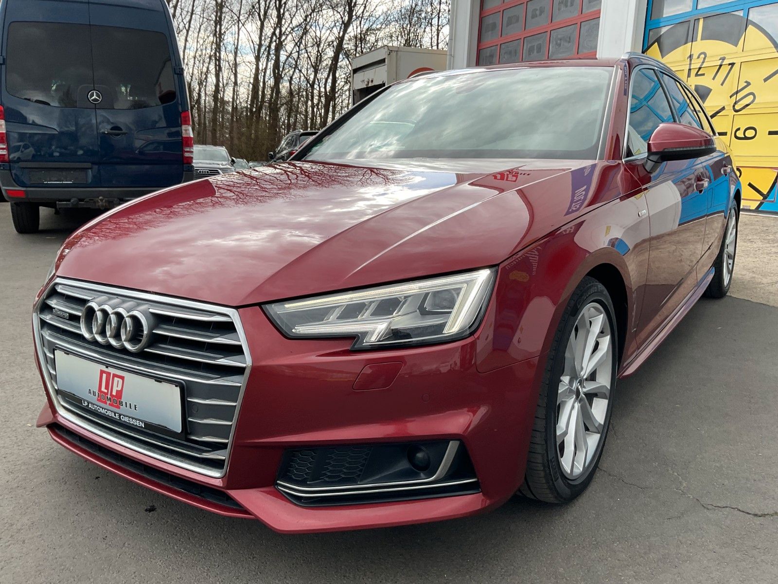AUDI A4 Avant 3.0 TDI quattro S-Line LED Kamera PDC