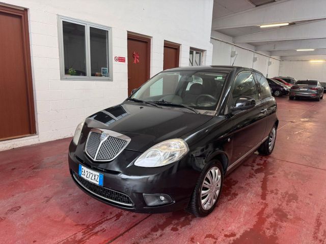 Lancia Ypsilon 1.4 Platinum Ecochic GPL neopaten