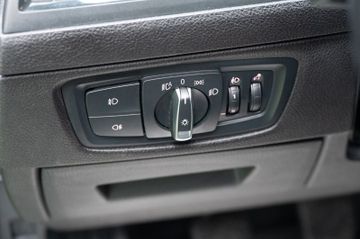 Fahrzeugabbildung BMW 120i Advantage KLIMAAUTO.|PDC|SHZ|