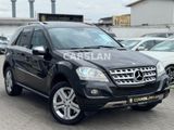 Mercedes-Benz ML 500 NAVI+LEDER+XENON+HARMAN+S.DACH+R.KAM+AHK - Mercedes-Benz aus 2009: Geländewagen