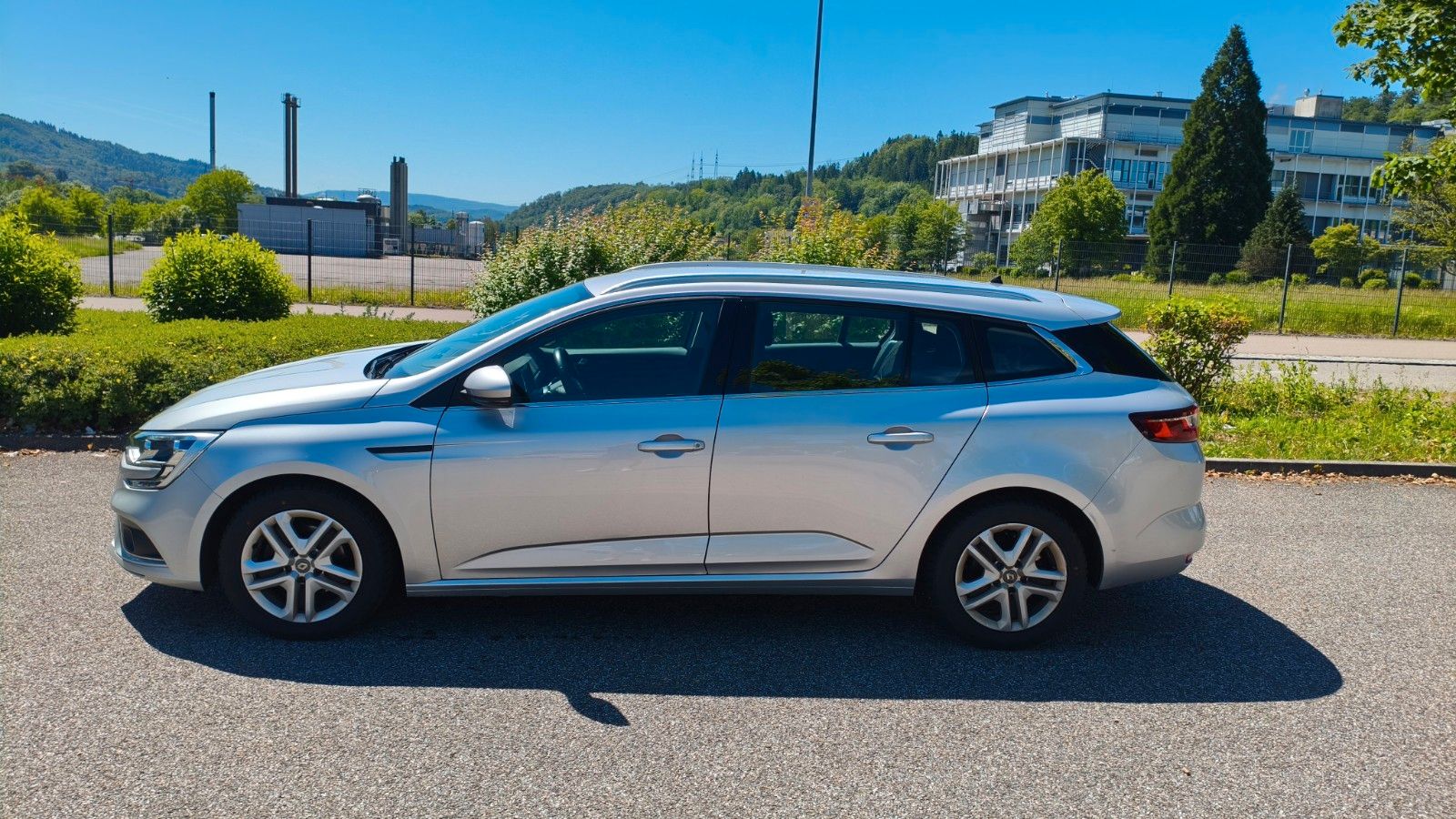 RENAULT Megane