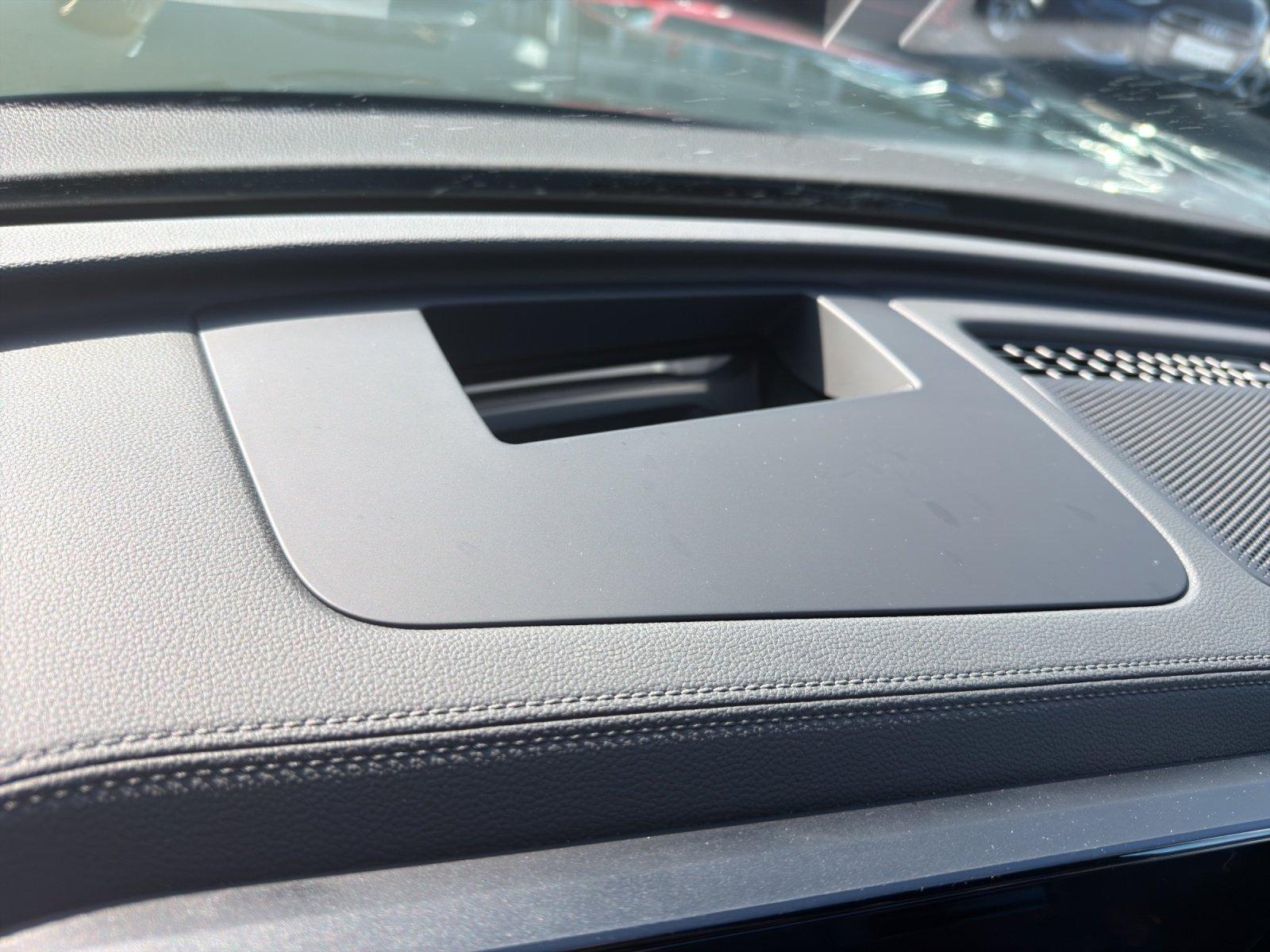 Volkswagen Tiguan 2.0 TSI DSG 4MOTION R-Line | PANO | AHK |