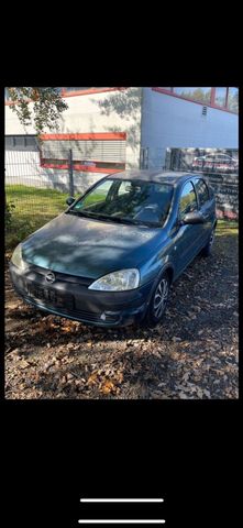 Opel corsa 1,2 benzin mit tuv 02.26