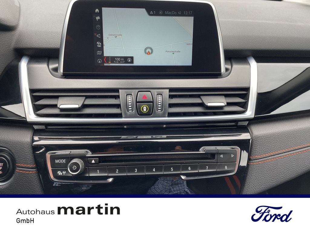 Fahrzeugabbildung BMW 218 i Sport Line PDC SHZ KAMERA NAVI FACEL. LED