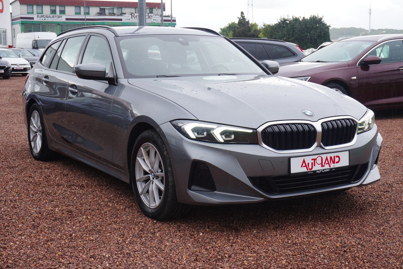 BMW 318i Touring Aut. LED Navi Teilleder Sportsitze foto 4