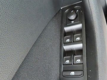 Fotografie 12 des Skoda Kamiq Selection 1.0 85kw DSG AHK Klima 5J. Garan