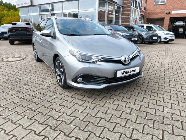 Toyota Auris Touring Sports Design Edition