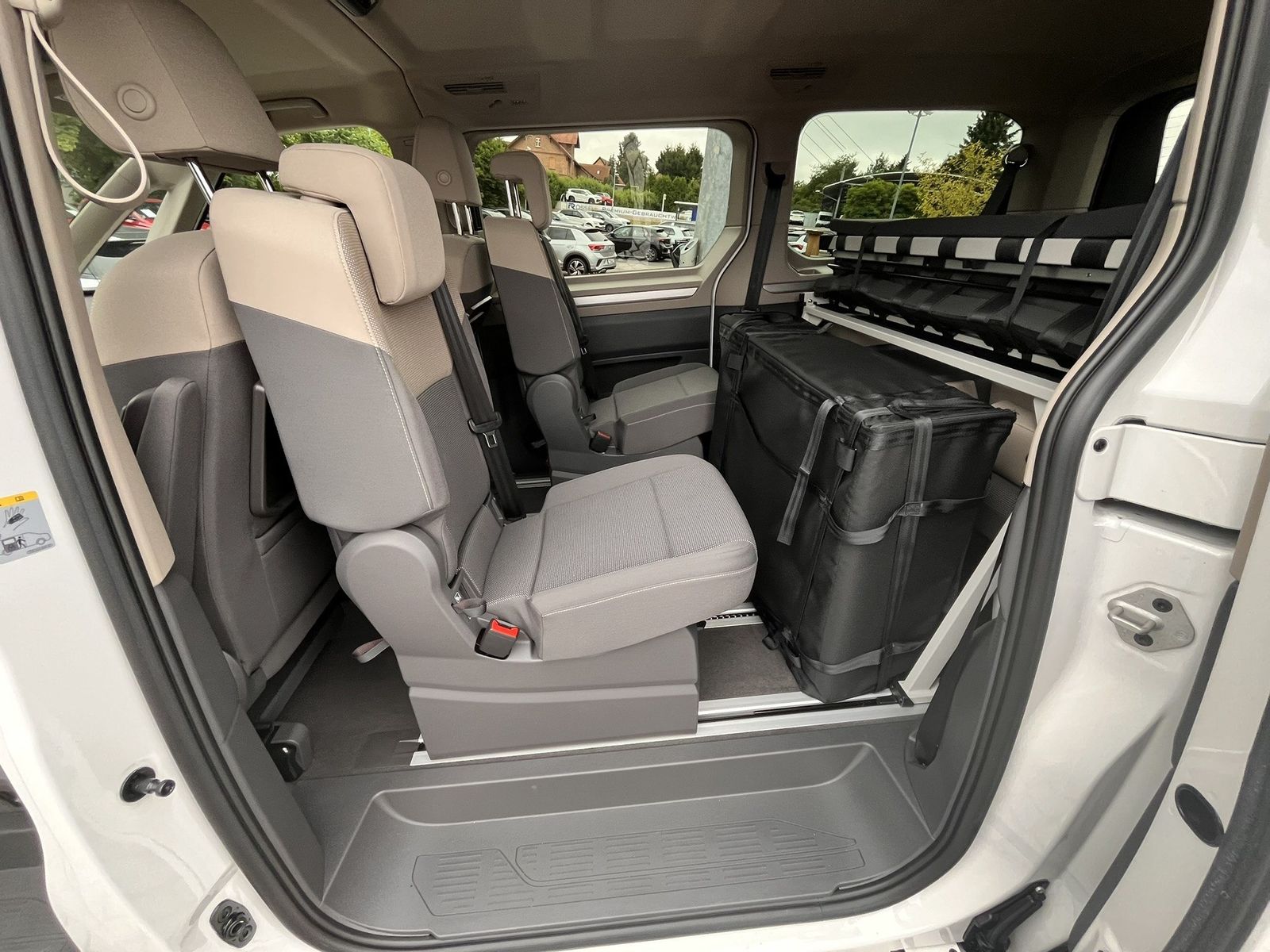 Volkswagen T7 Multivan 2,0 TDI DSG Edition Lang Gute Nacht  foto 9