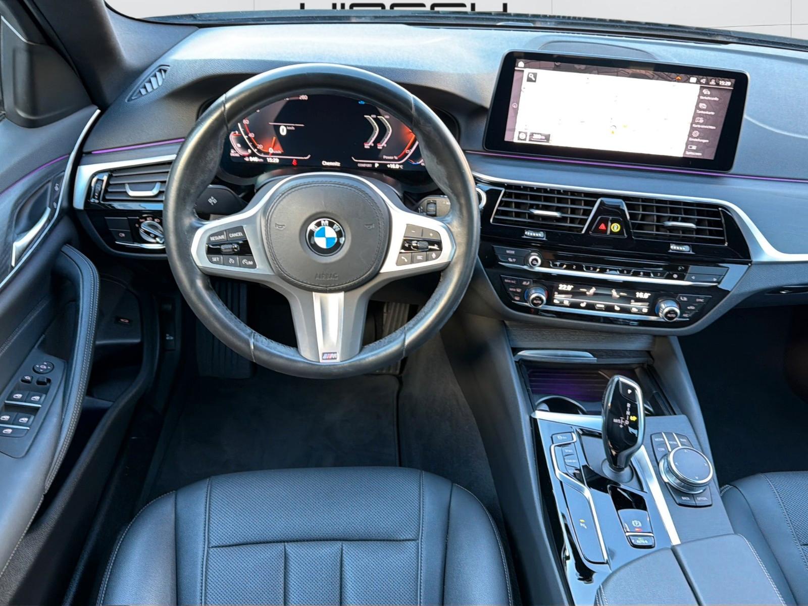 BMW 520D Standheiz. Ambiente Carplay Tempom. RFK SHZ
