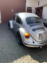 Volkswagen Käfer - silberne Volkswagen Käfer
