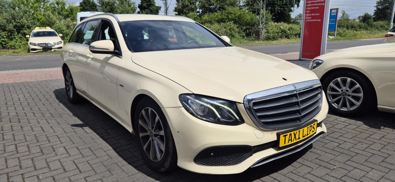 Mercedes-Benz E 200 T-Modell - TAXI - PDC - KAMERA - NAVI
