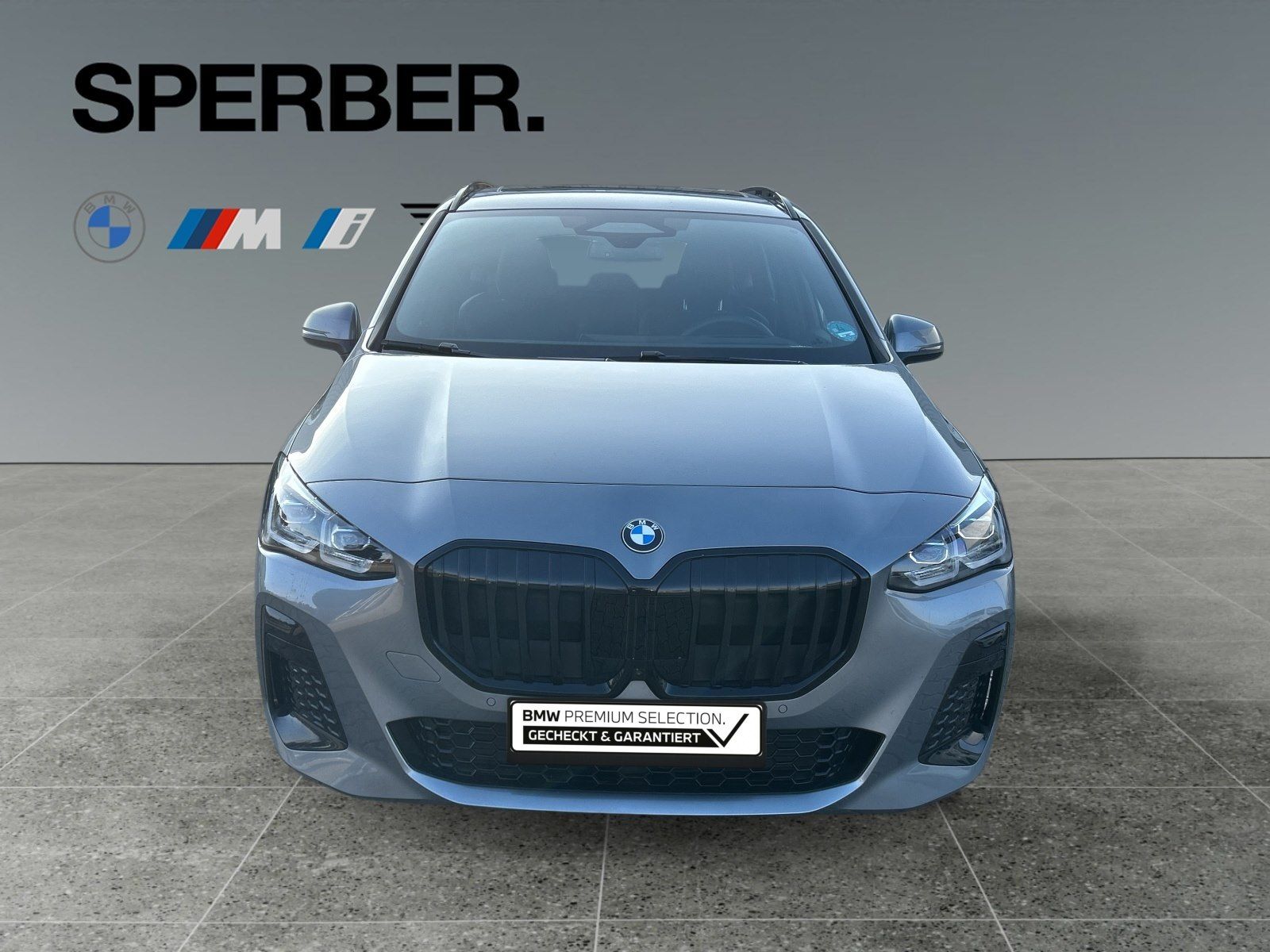 BMW 223 Active Tourer - Bild 8