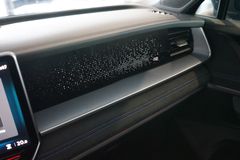 VW Tayron 2.0 TDI R-Line | Pano | AHK | 7-Sitzer VW Tayron 2.0 TDI R-Line | Pano | AHK | 7-Sitzer