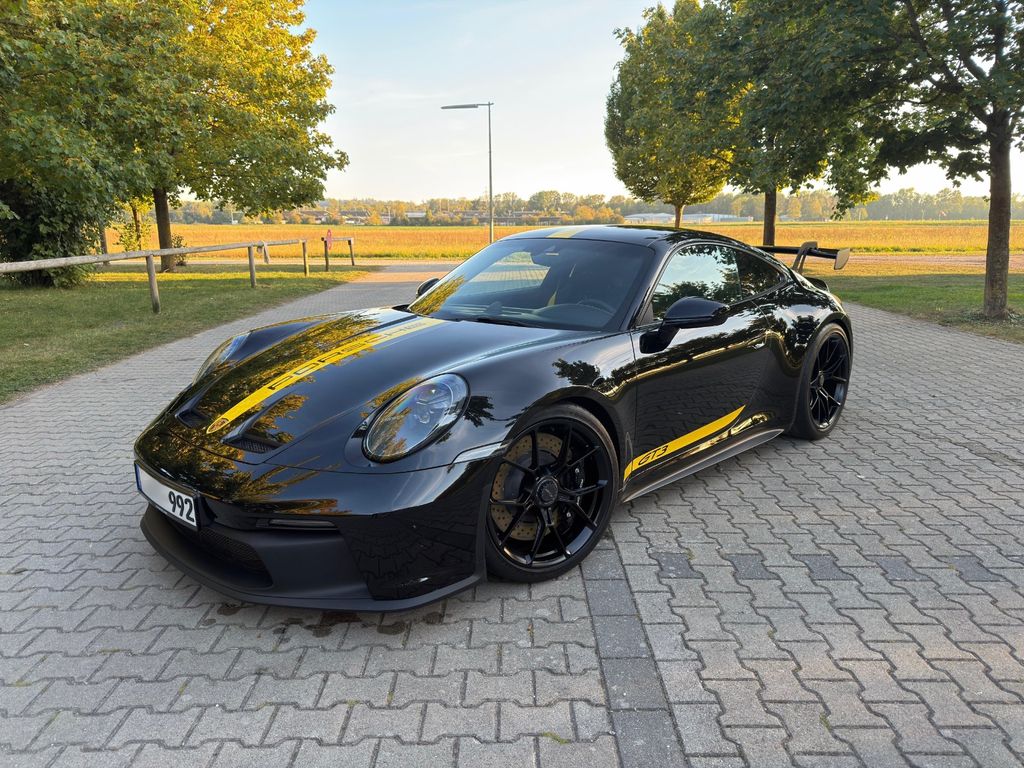 Image of Porsche 992