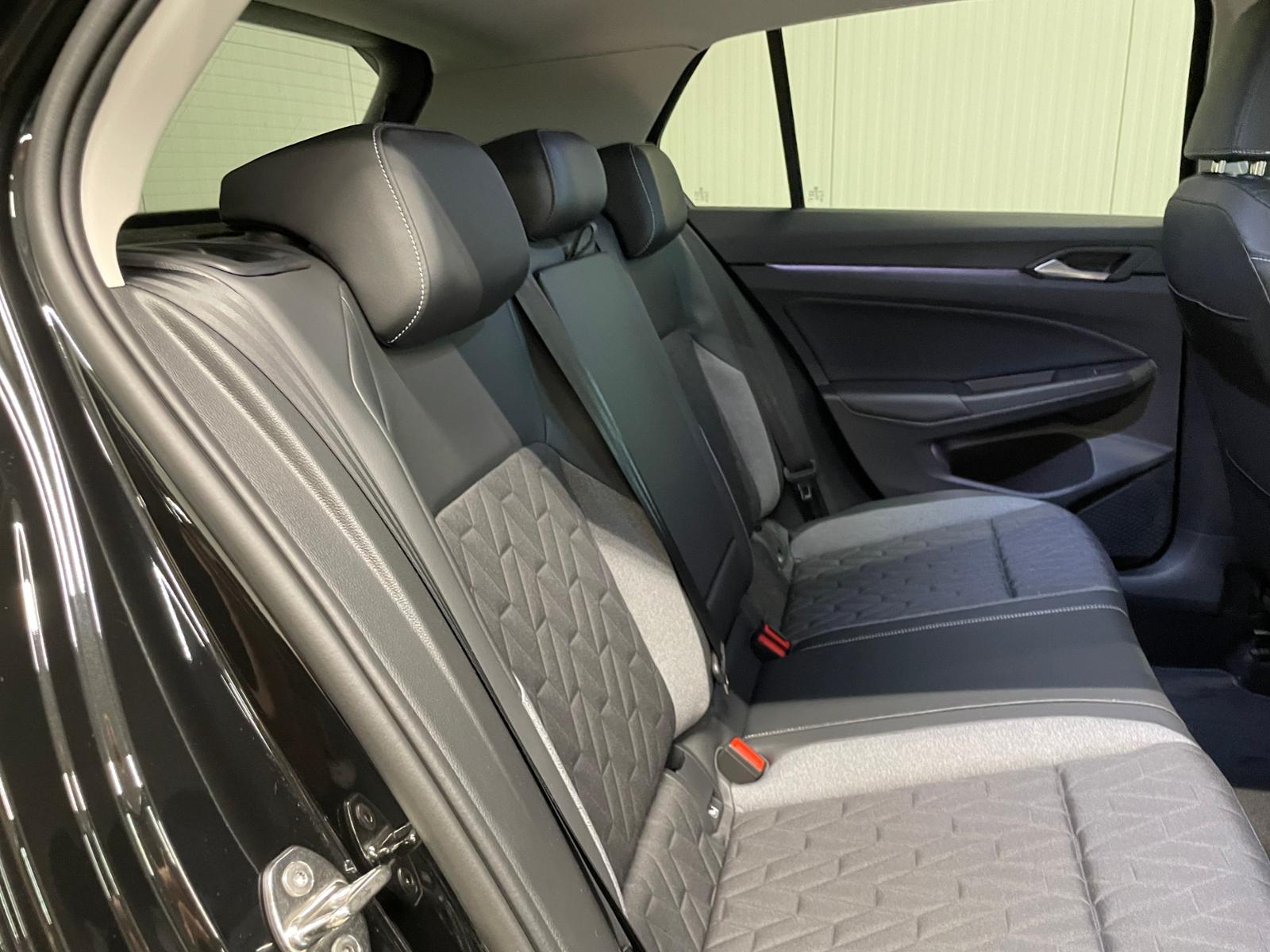 Volkswagen Golf VIII Goal 1.5 eTSI DSG LED NAVI RFK IDA, миниатюра 20