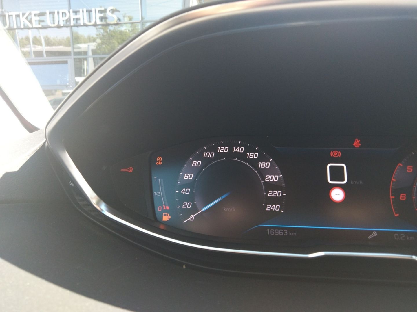 Fahrzeugabbildung Peugeot 5008 Allure Pack BlueHDi 130 Navi  360 Kamera