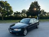 Opel Vectra 1.8i 16V CD Storica CLIMA - gebrauchte Opel Vectra aus dem Jahr 1996