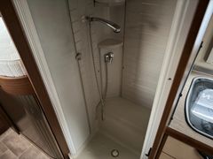 Bürstner Solano T 728, Einzelbetten,Hubstützen,Sat,Navi