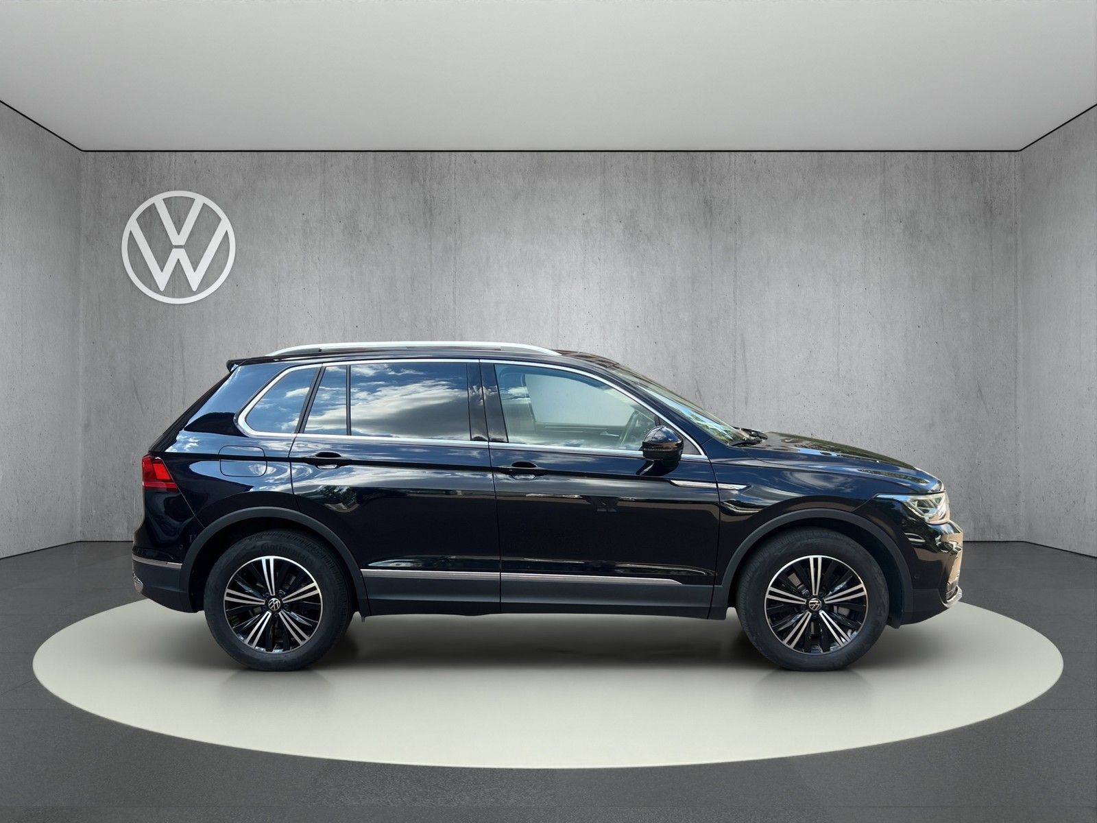 Volkswagen Tiguan 2.0 TDI Elegance 4Motion DSG foto 5