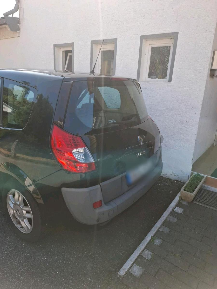 Renault Grand Scenic 2009 — engine 136 HP (100kW)