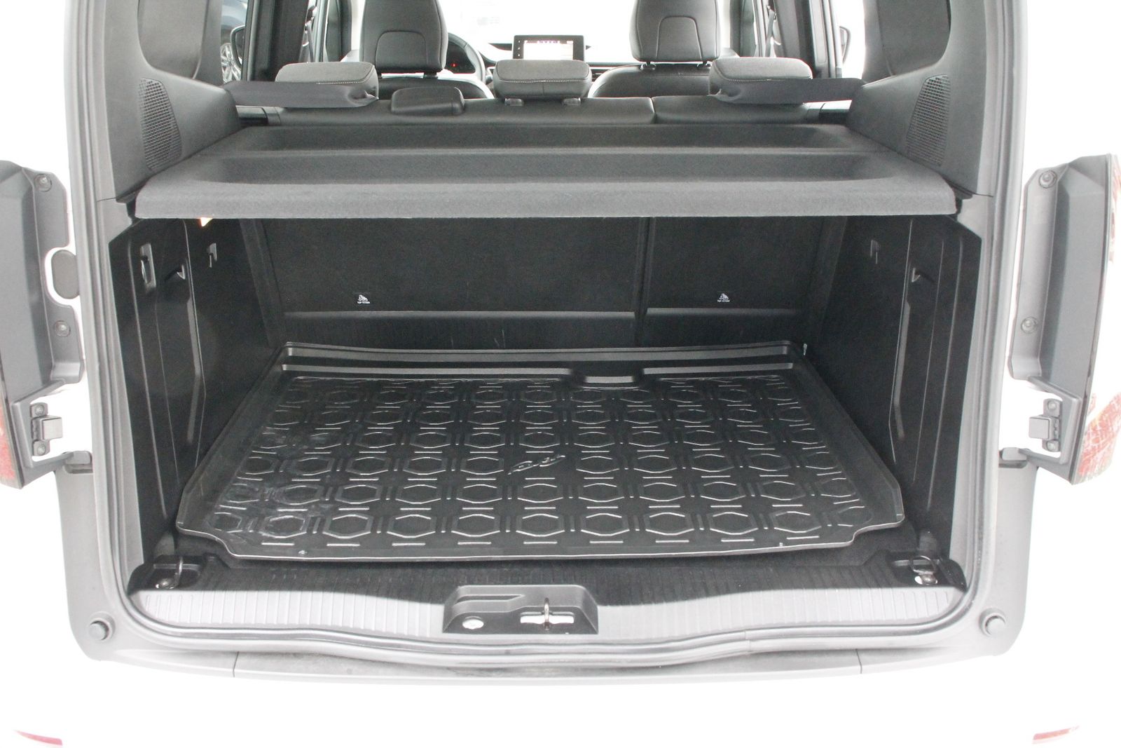 Fahrzeugabbildung Renault Kangoo III Techno Family-Paket