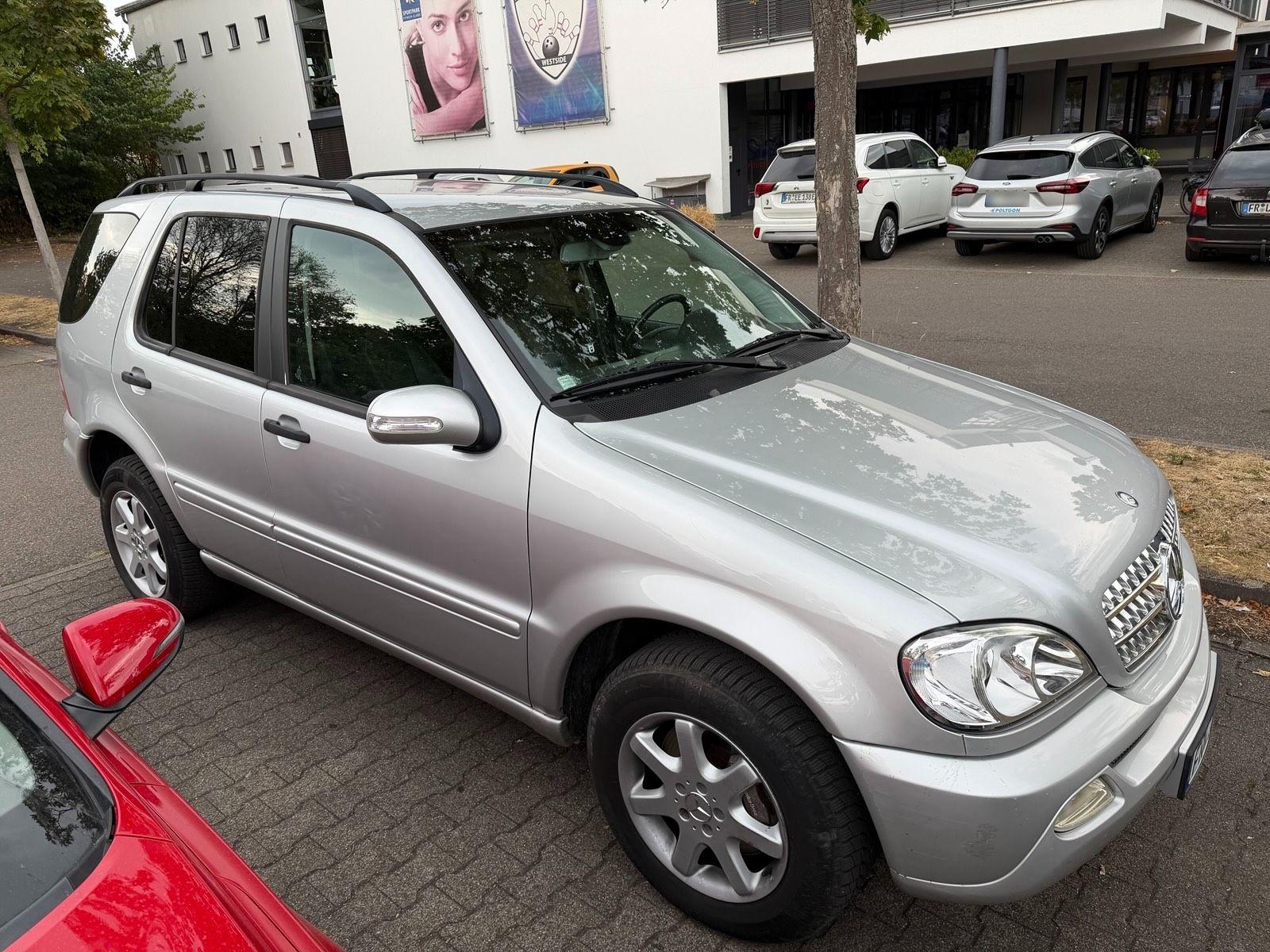 Mercedes-Benz ML270 2004 — engine 163 HP (120kW)