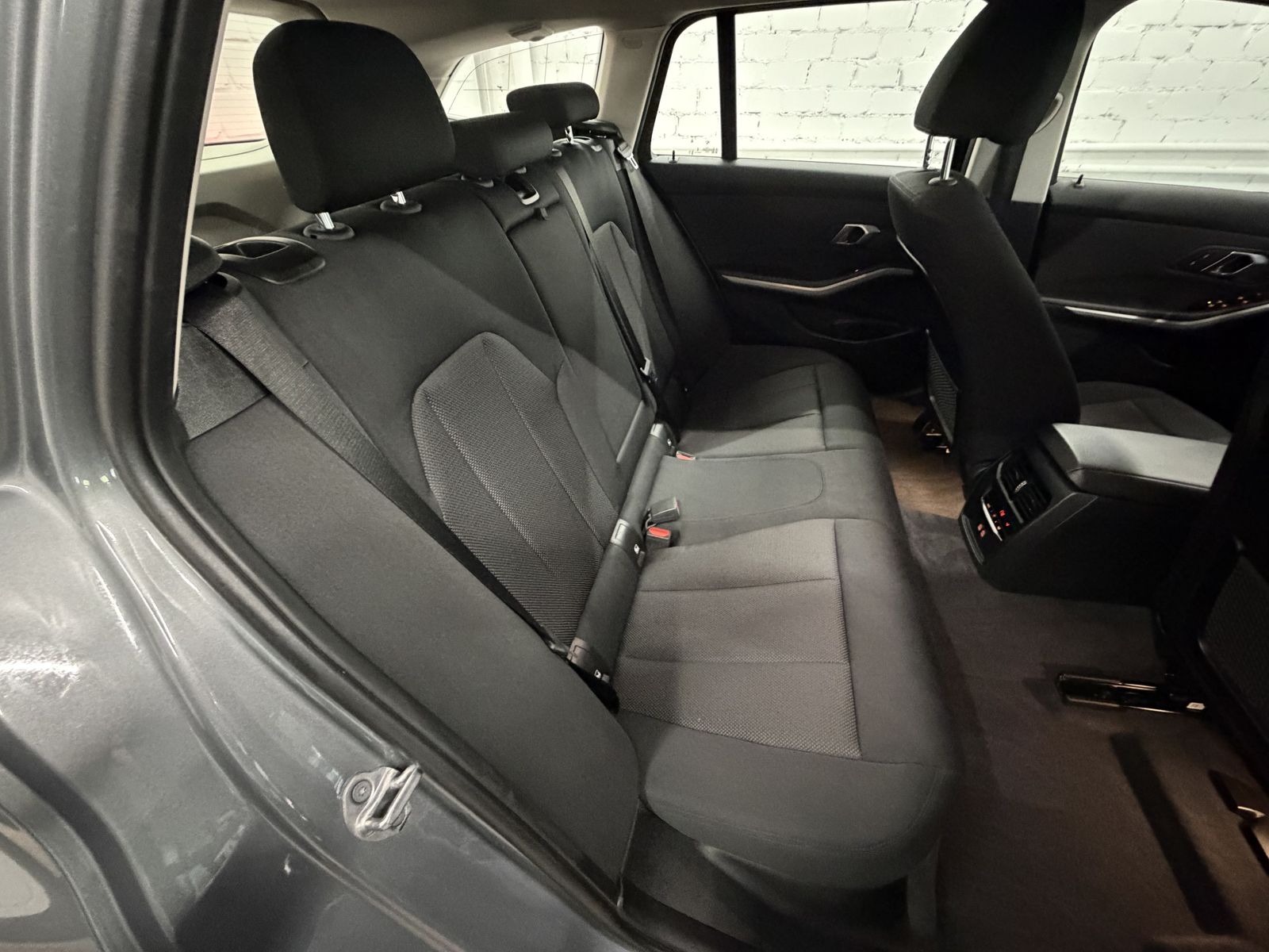 BMW 320 d xDrive Touring / Shadow-Line / TOTW. foto 8