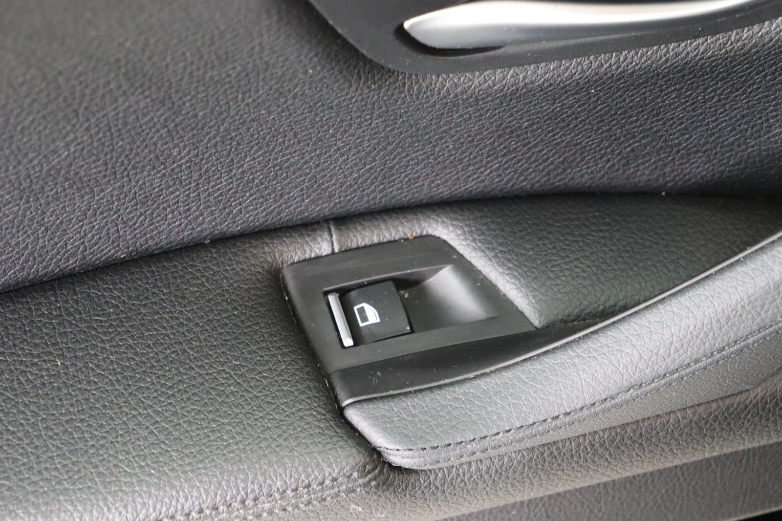 Fahrzeugabbildung BMW M550 d Touring xDrive * HUD * Leder