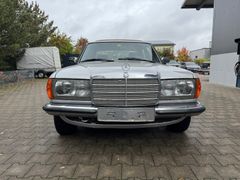MERCEDES-BENZ 280 E W123 **1. HAND**