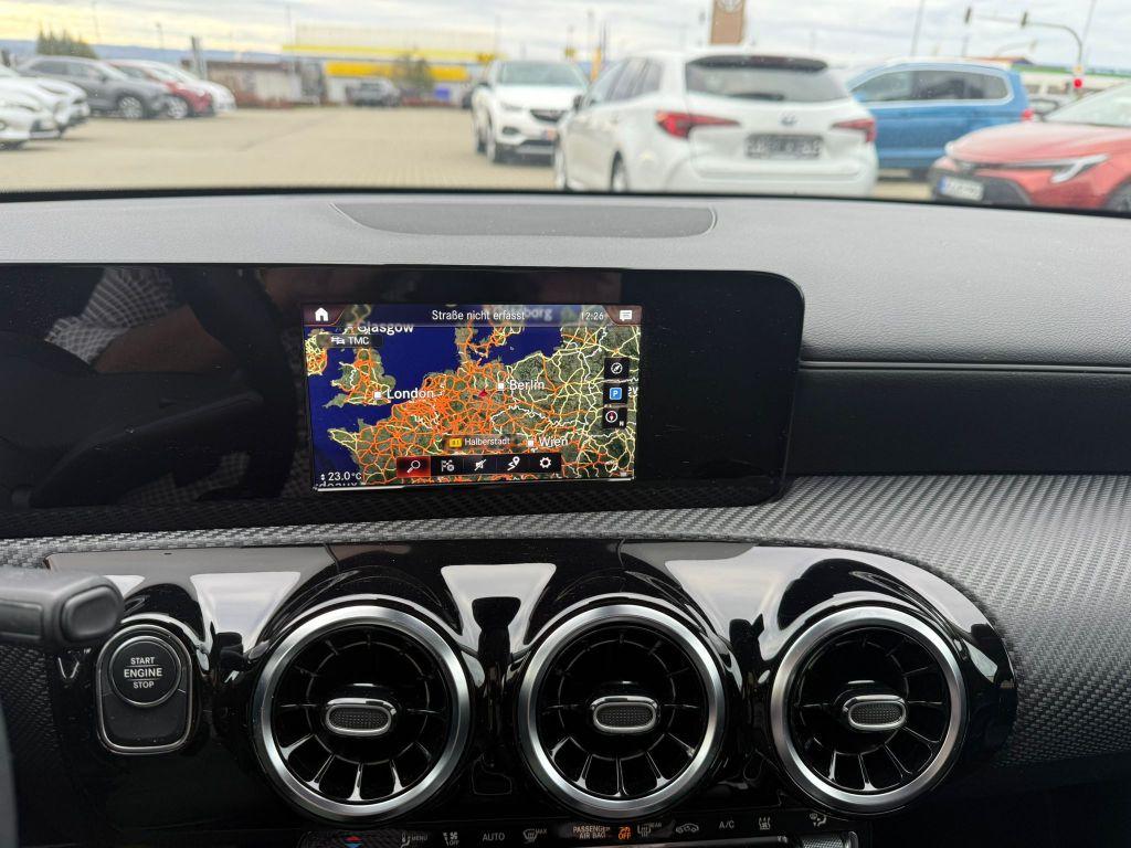 Mercedes-Benz A 250 e 8G-DCT Style