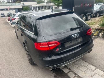 Audi S4 - 5