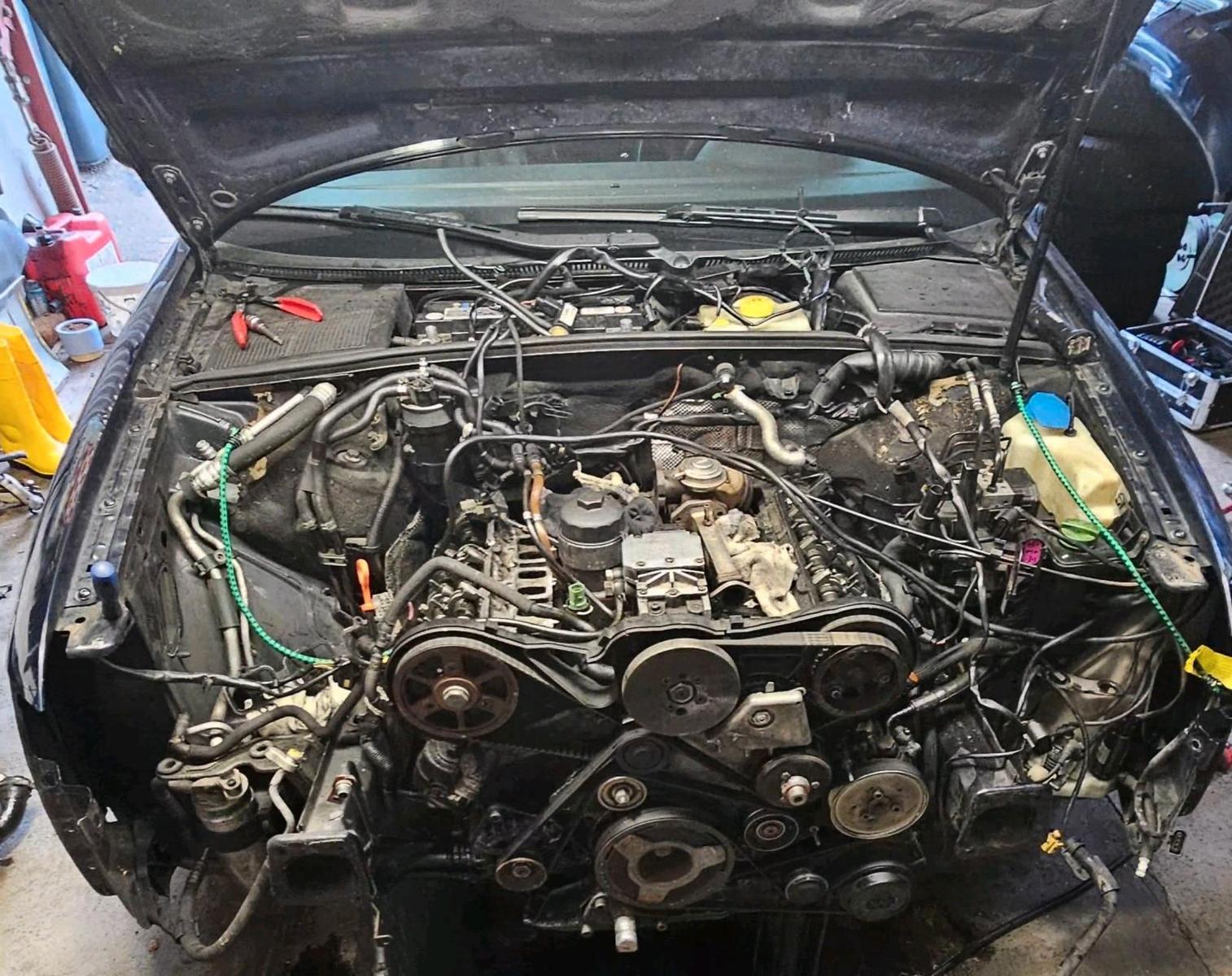 Audi A4 2004 — photo 15