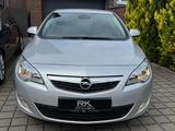 Opel Astra 150 Jahre Opel - Opel Astra 150 jahre mit Benzin-Antrieb