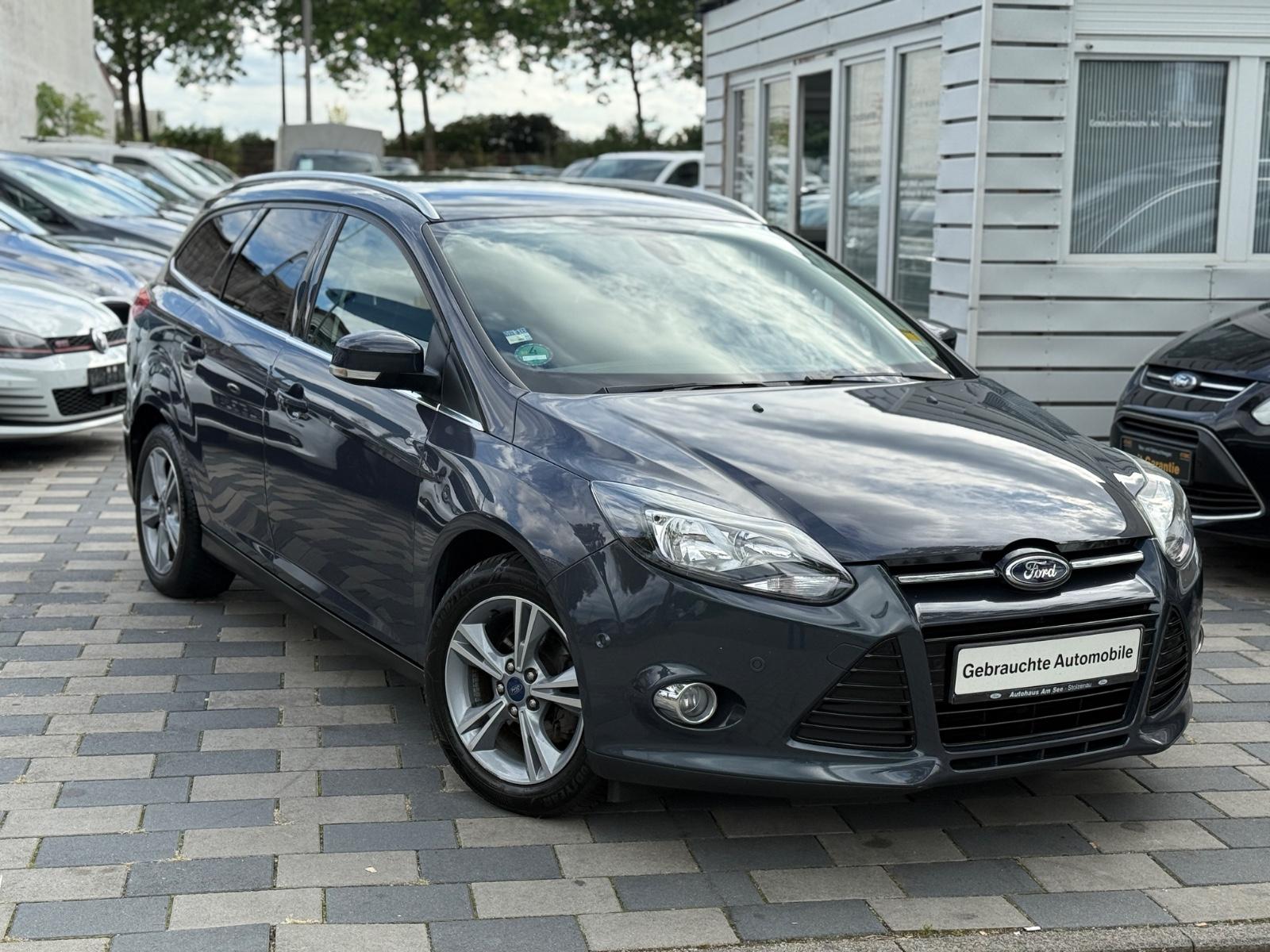Ford Focus Turnier Titanium Navi Klima PDC Lenksystem