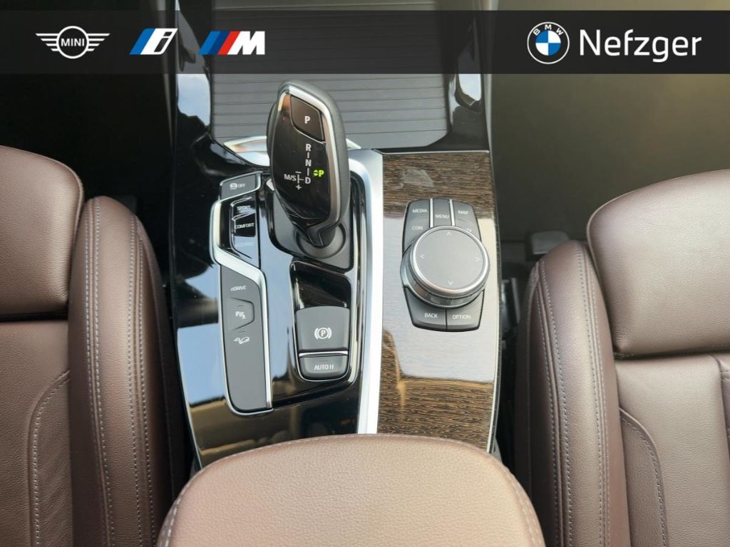 BMW X3 xDrive30e Advantage Park-Assistent HiFi foto 18