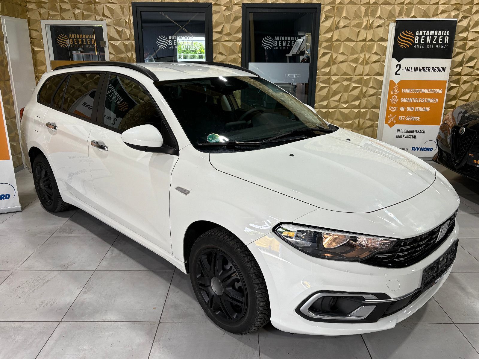 Fahrzeugabbildung Fiat Tipo City Life/ACC/SHZ/KAMERA/NAVI/SPURHALTE