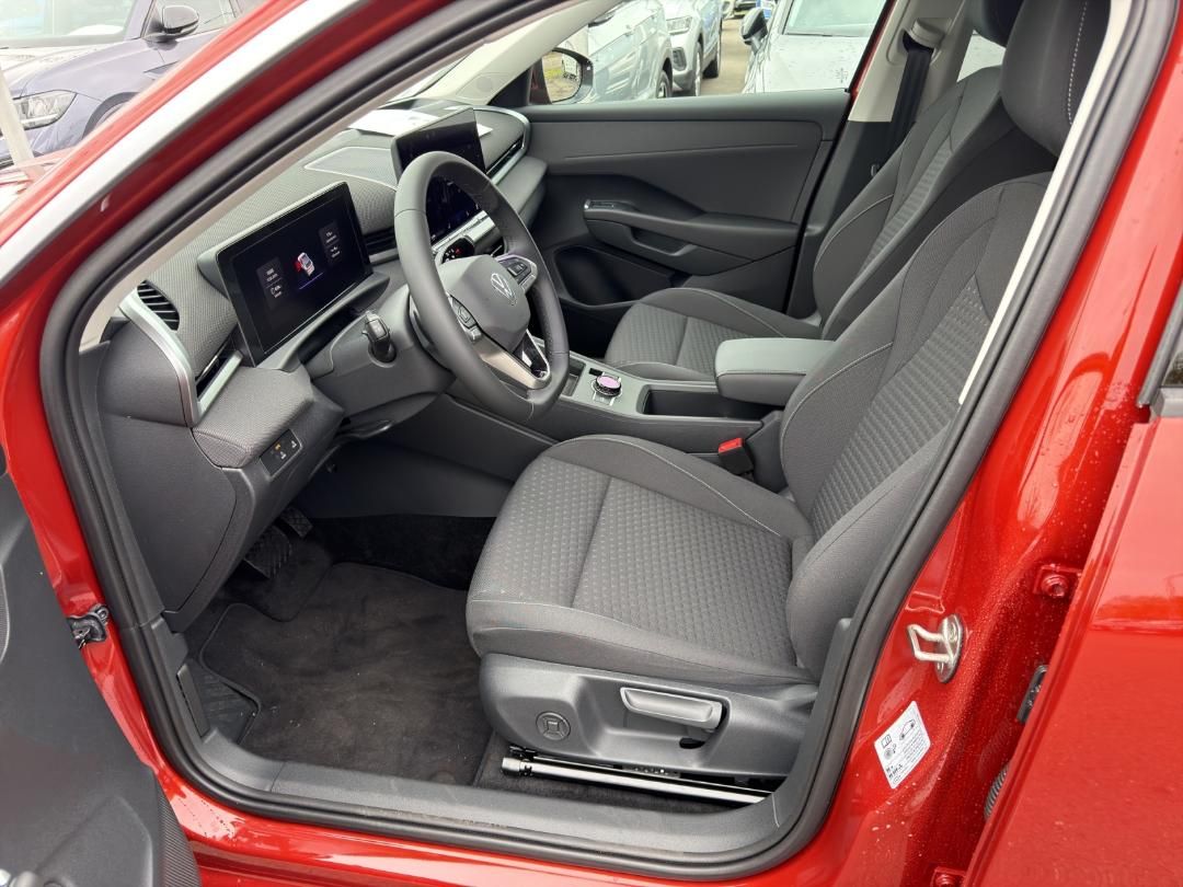 Fahrzeugabbildung Volkswagen T-ROC Life GHR,AHK,App-Connect,Winterpaket,17LM-