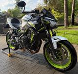 Kawasaki Z650 (A2 Zulassung - 48 PS/35kW) - 35 KW MOTORRAD (48PS)