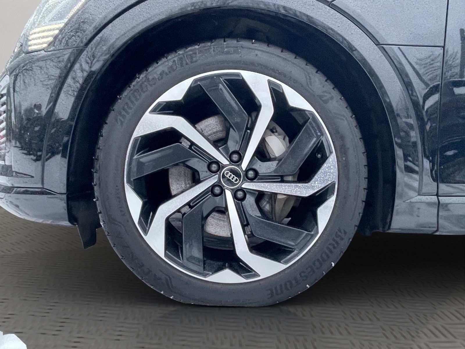 Audi Q8 e-tron - Bild 22