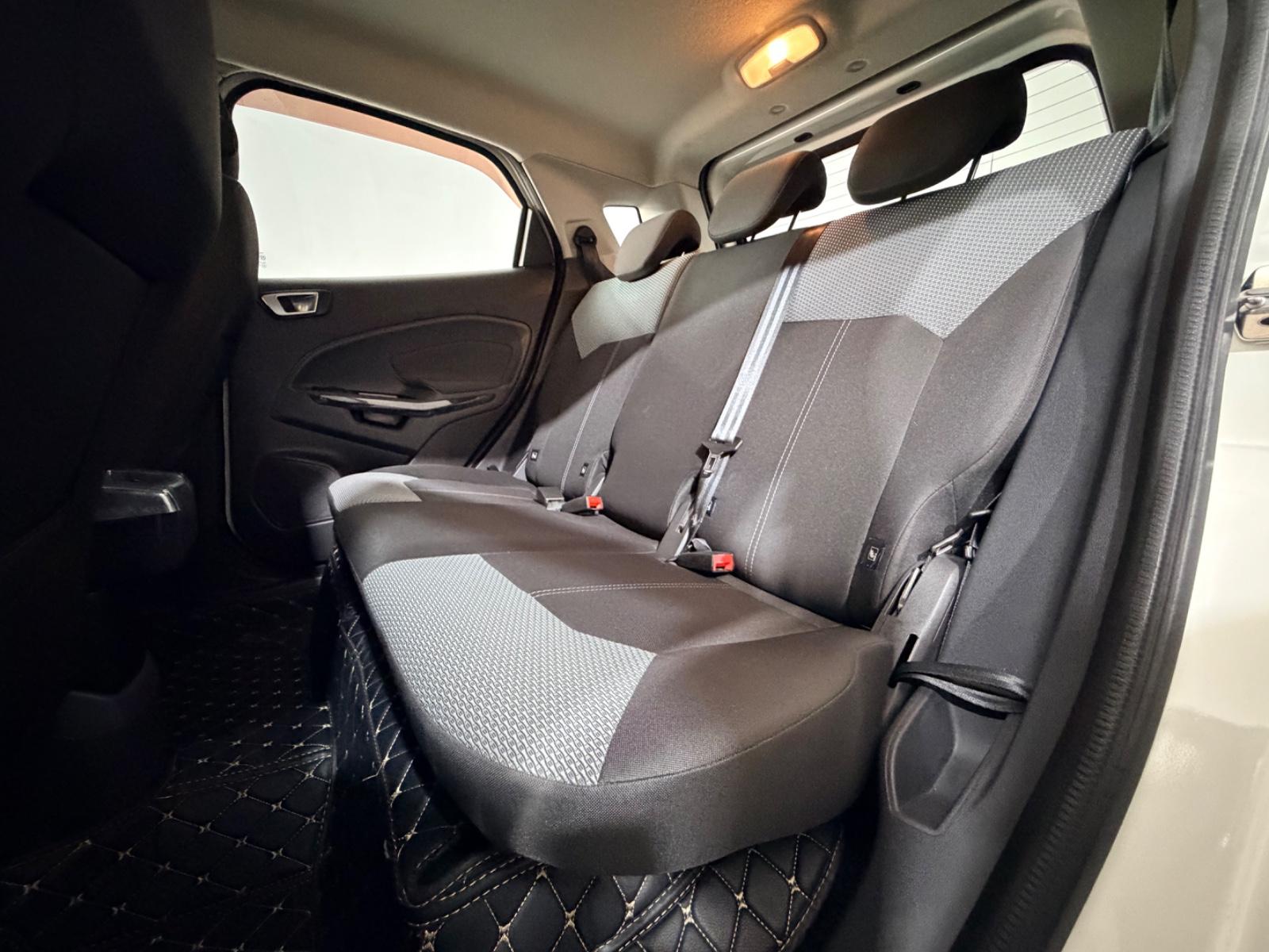 Ford EcoSport 2015 — photo 24