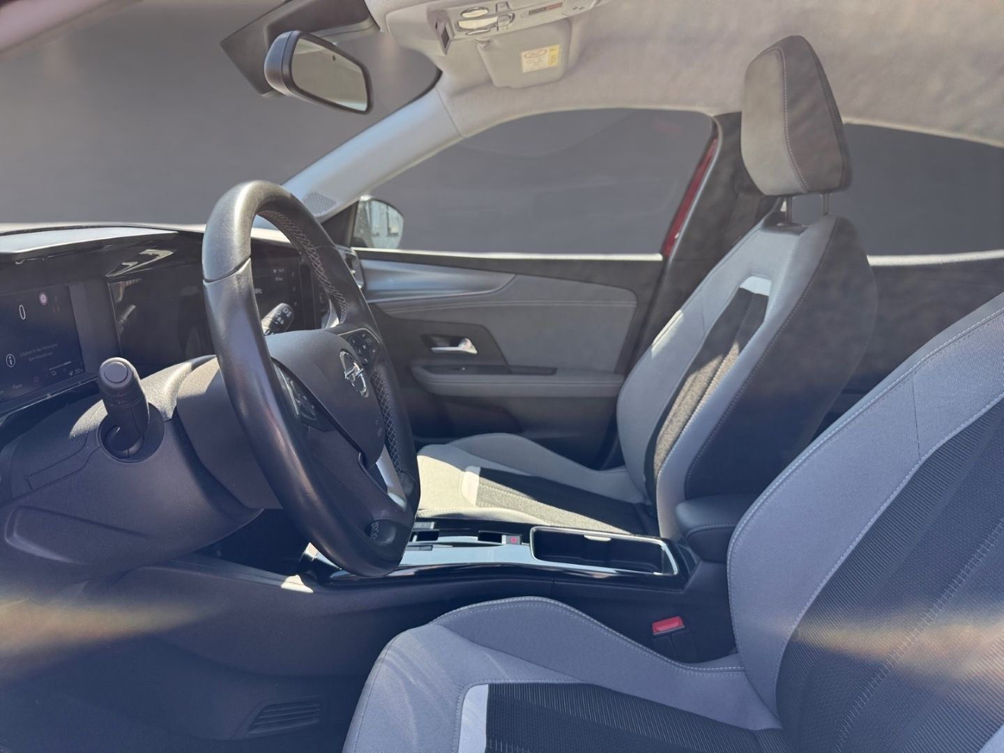 Fahrzeugabbildung Opel Mokka e Elegance Digitales Cockpit LED Apple Car