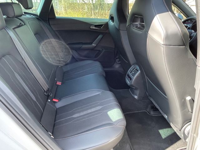 Leon Sportstourer VZ e-Hybrid *Navi/AHK/SHZ*