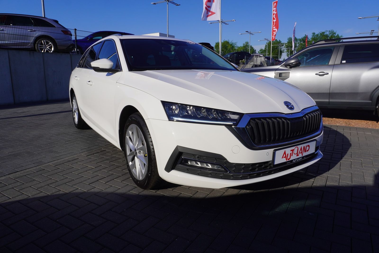 Skoda Octavia 1.0 TSI First Edition LED Navi Totwinkel foto 6